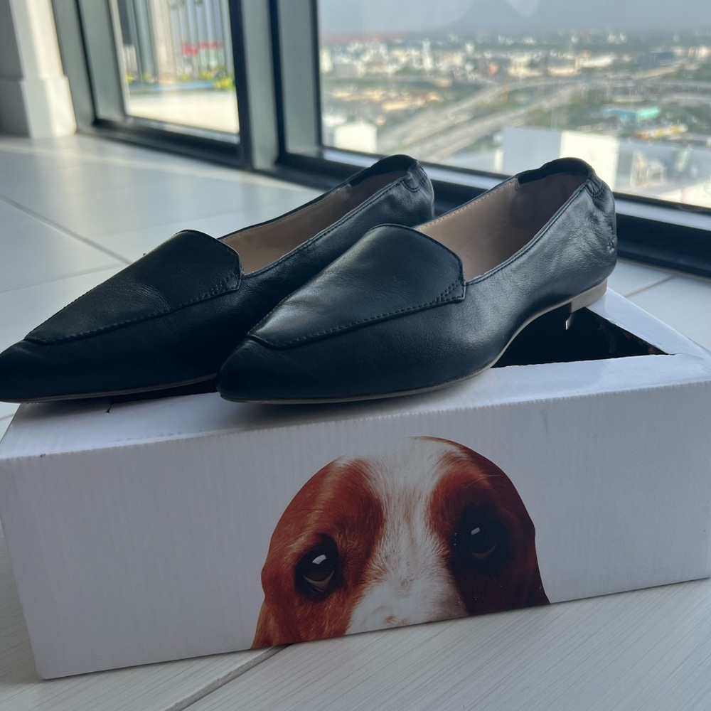 Hush Puppies Hazel Pointe Flats Size 6